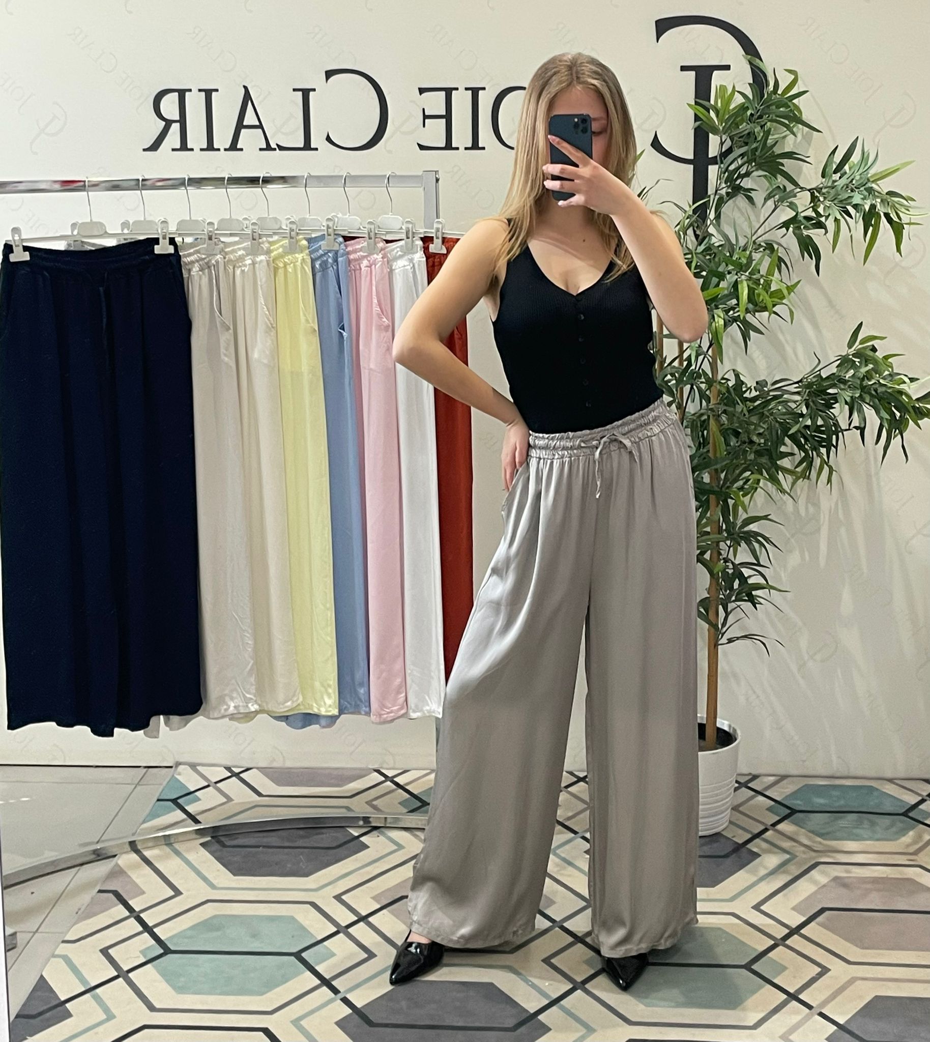 Фото Joie Clair (J-Clair)