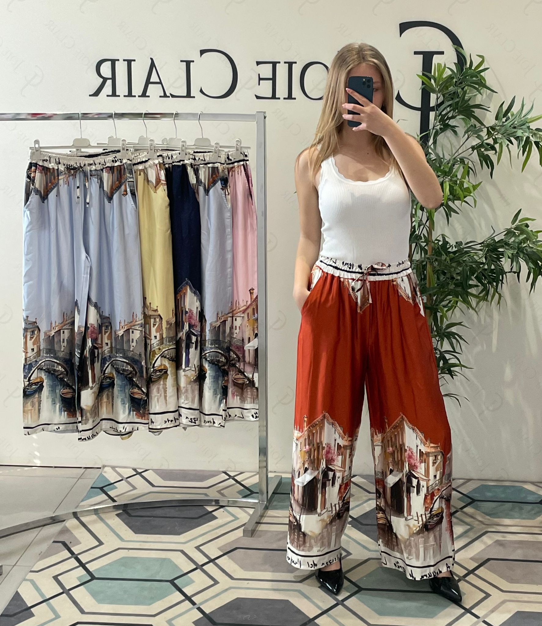 Фото Joie Clair (J-Clair)