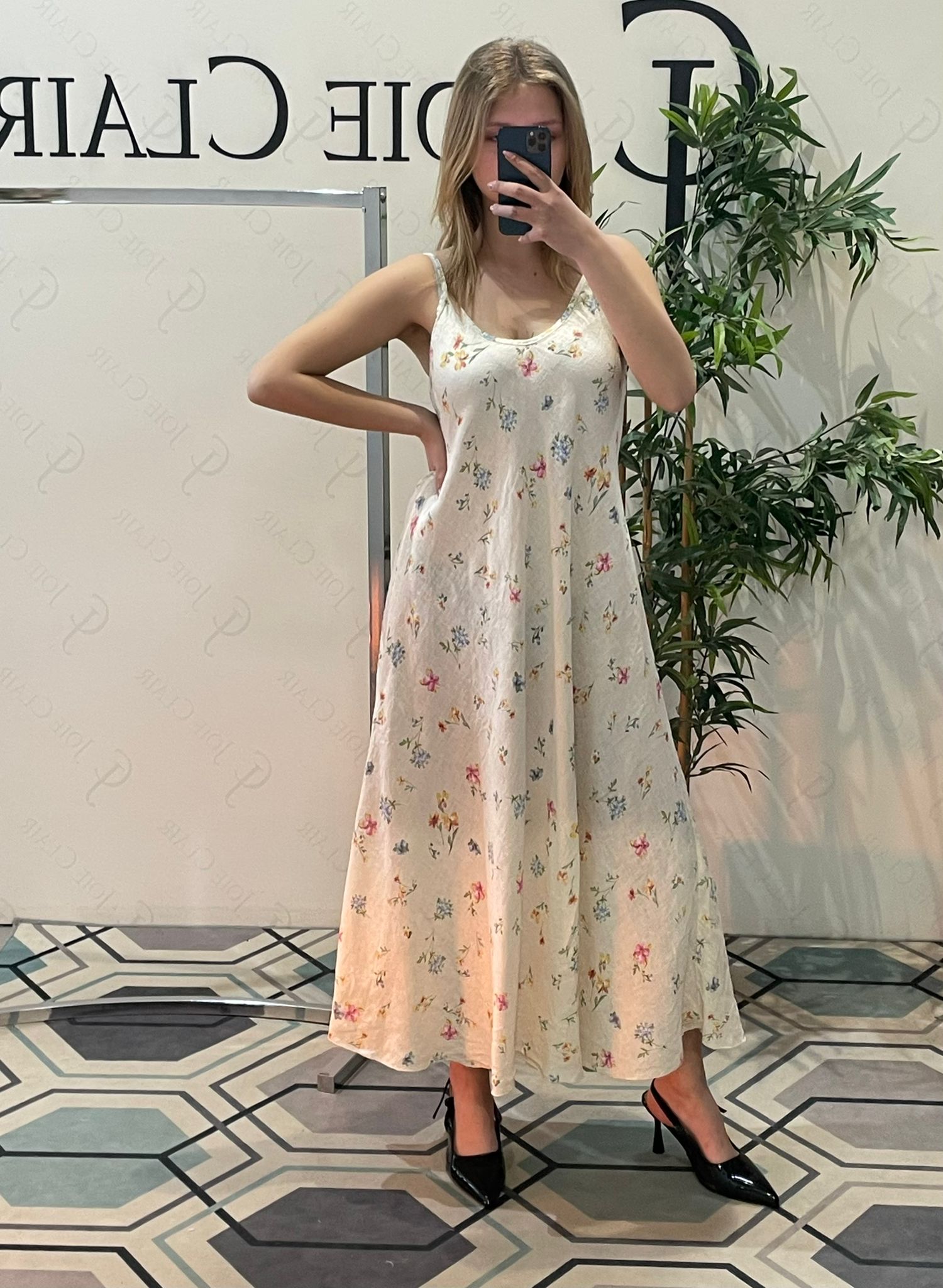 Фото Joie Clair (J-Clair)