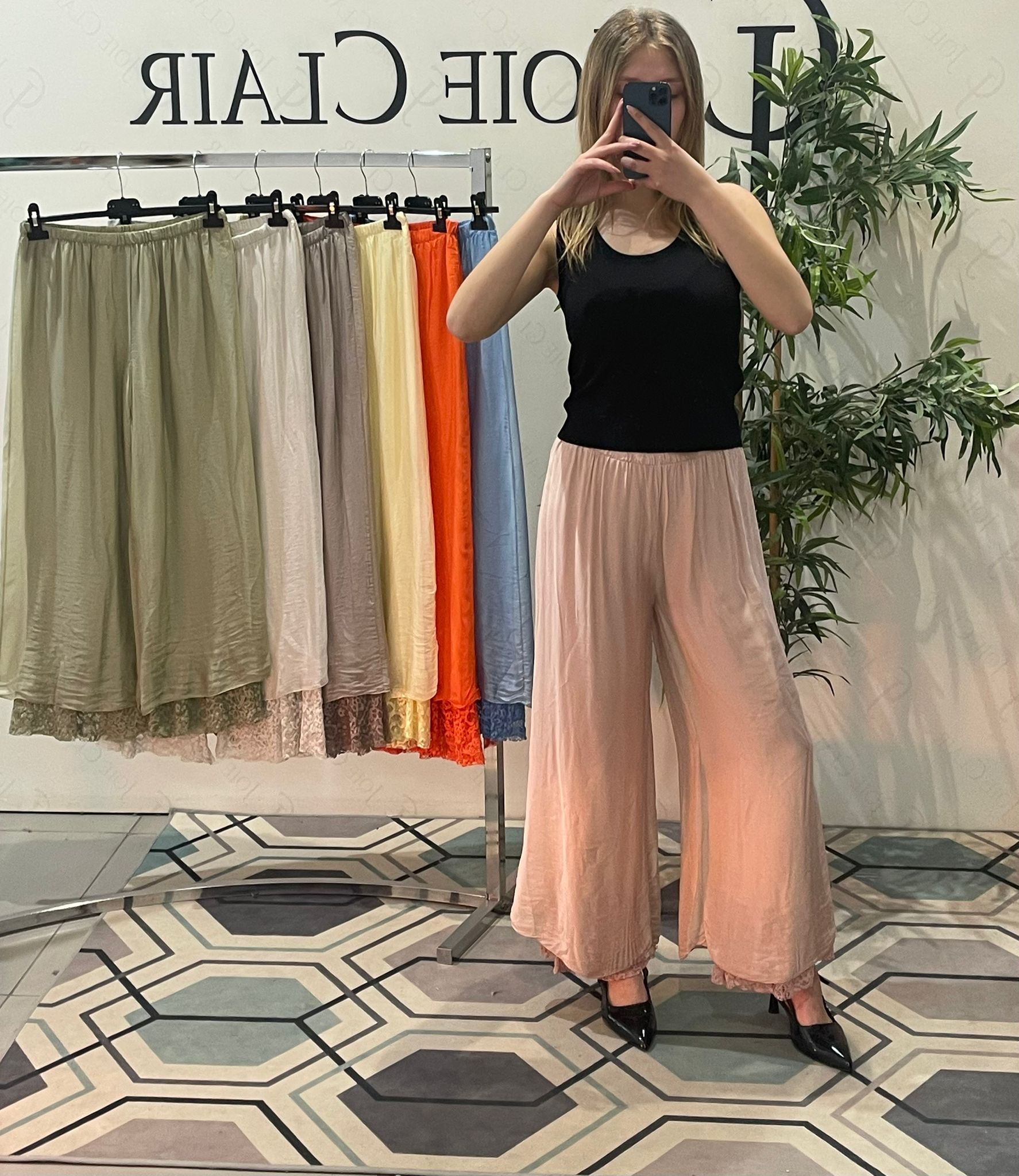 Фото Joie Clair (J-Clair)