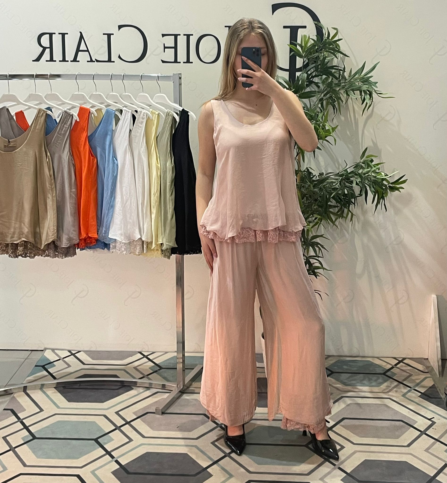 Фото Joie Clair (J-Clair)