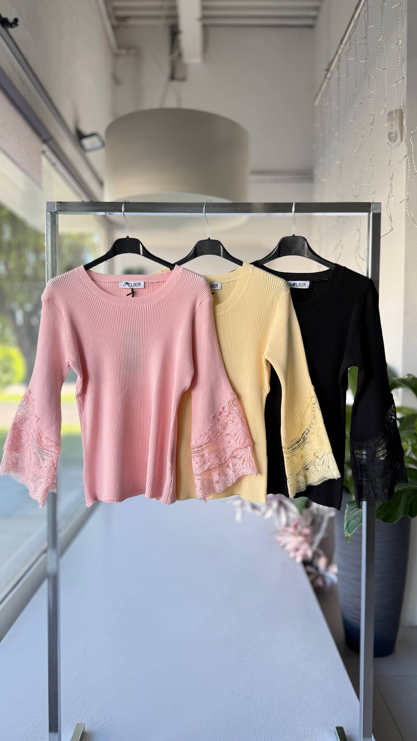 Фото Joie Clair (J-Clair)