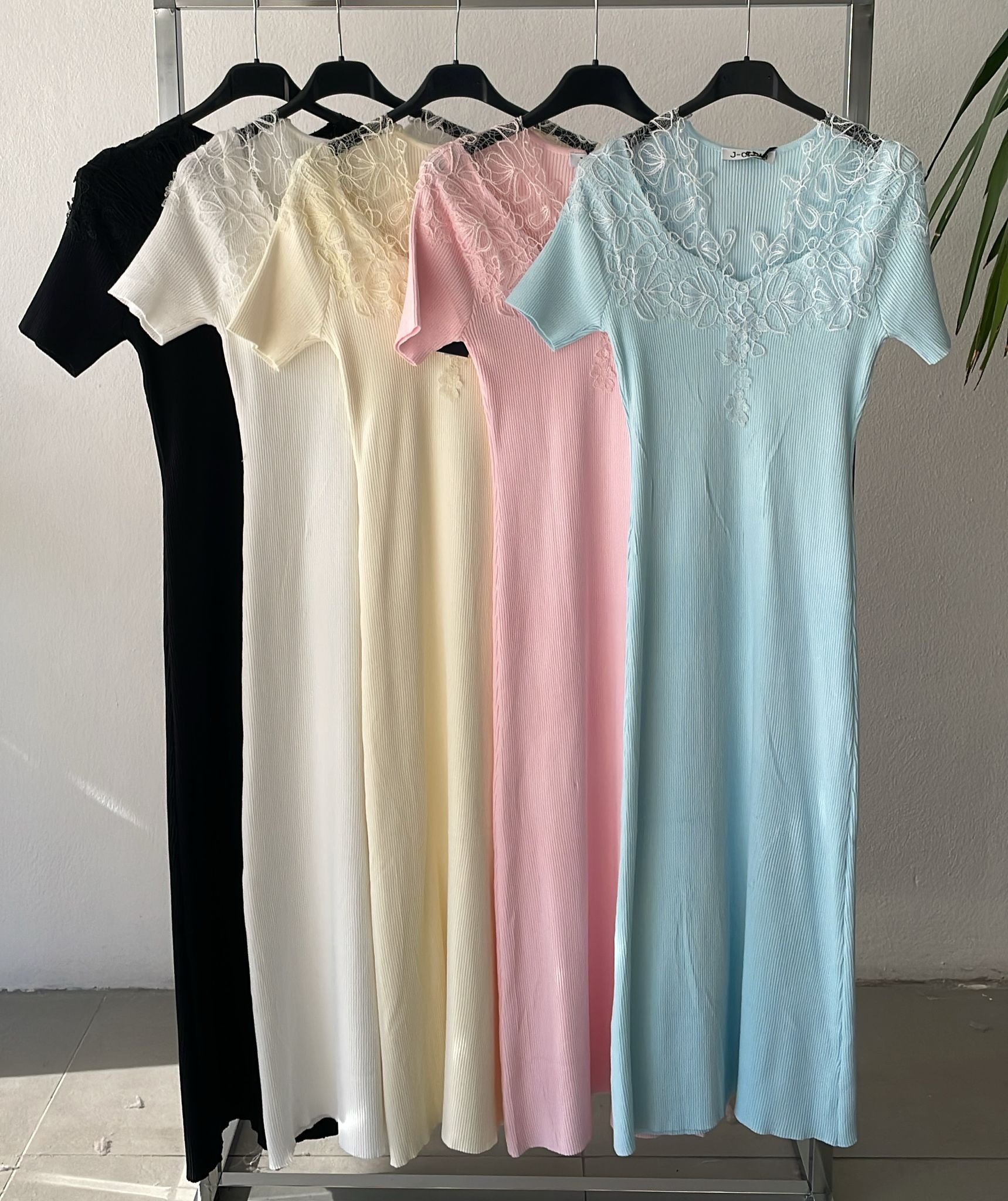 Фото Joie Clair (J-Clair)