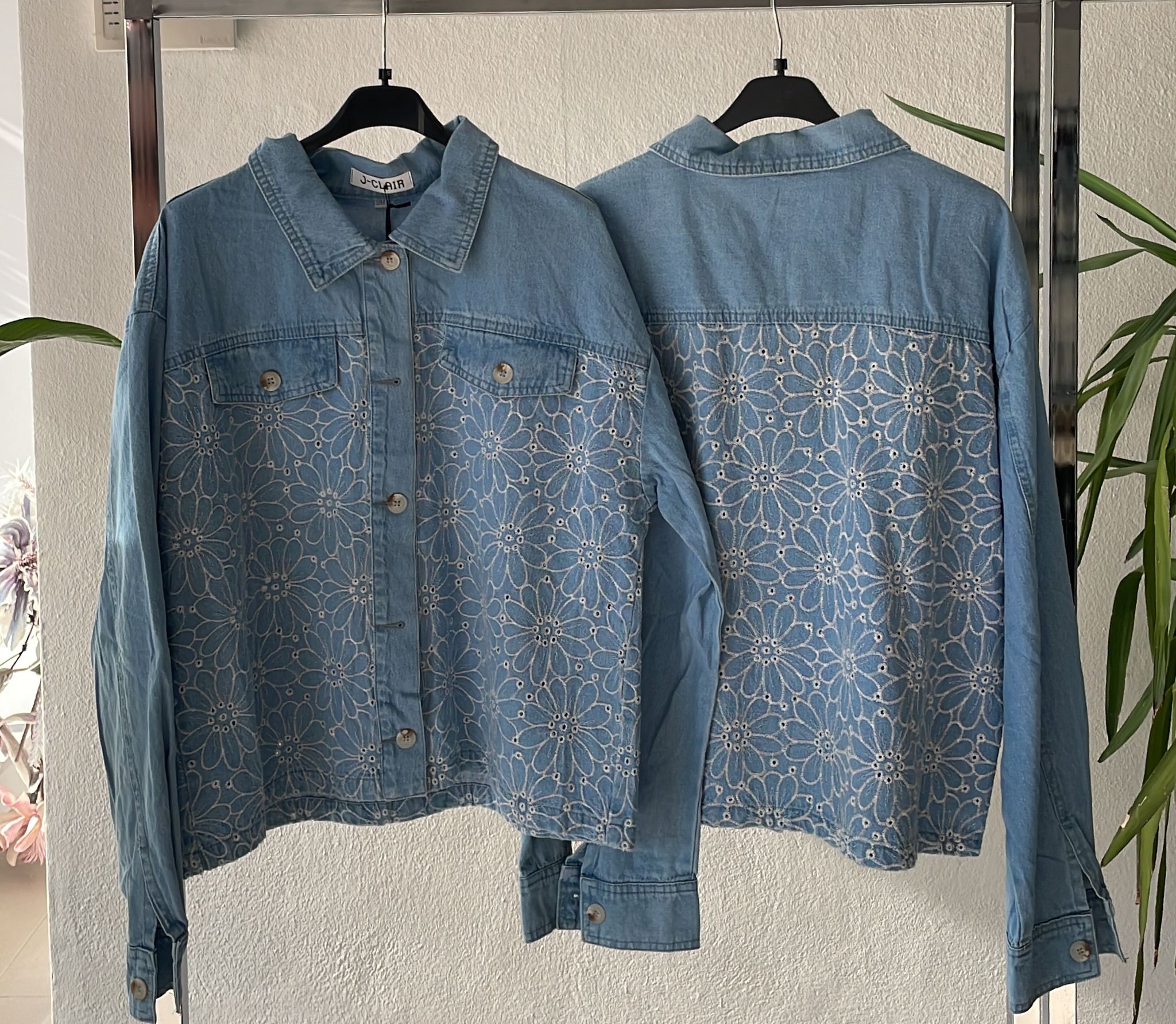 Фото Joie Clair (J-Clair)