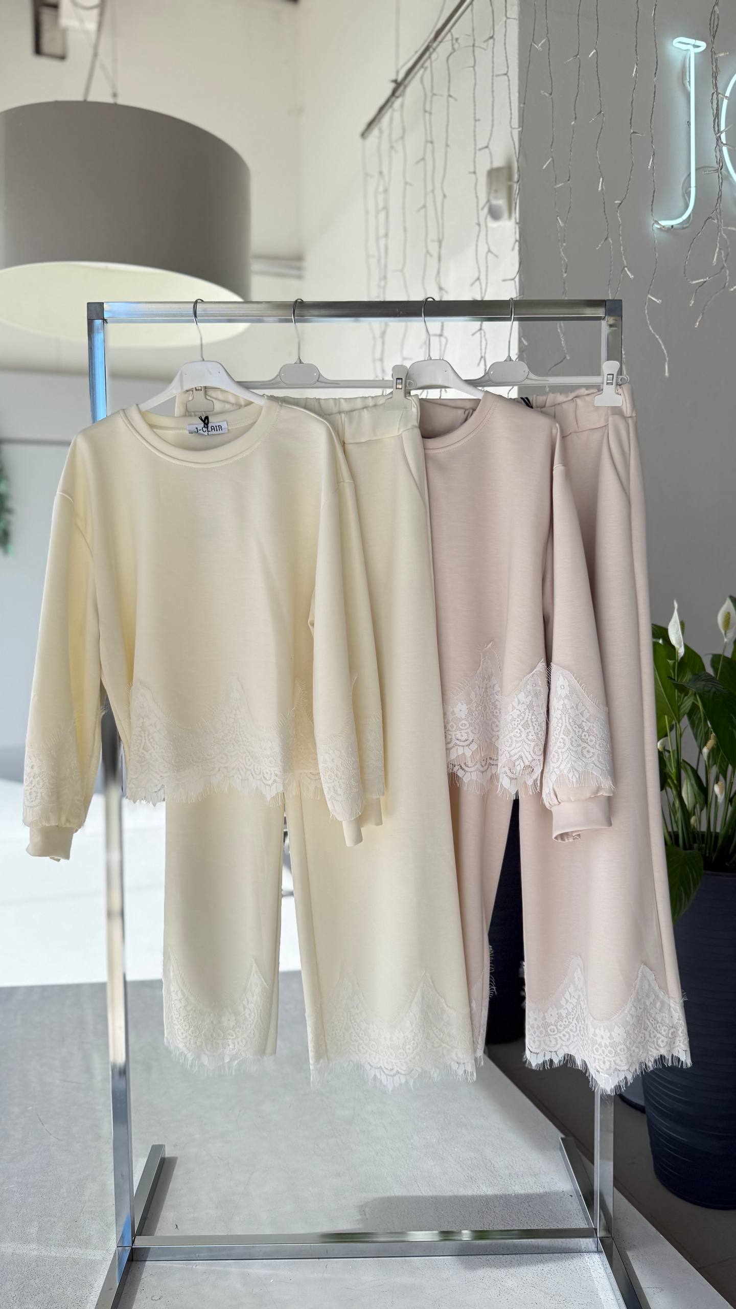 Фото Joie Clair (J-Clair)