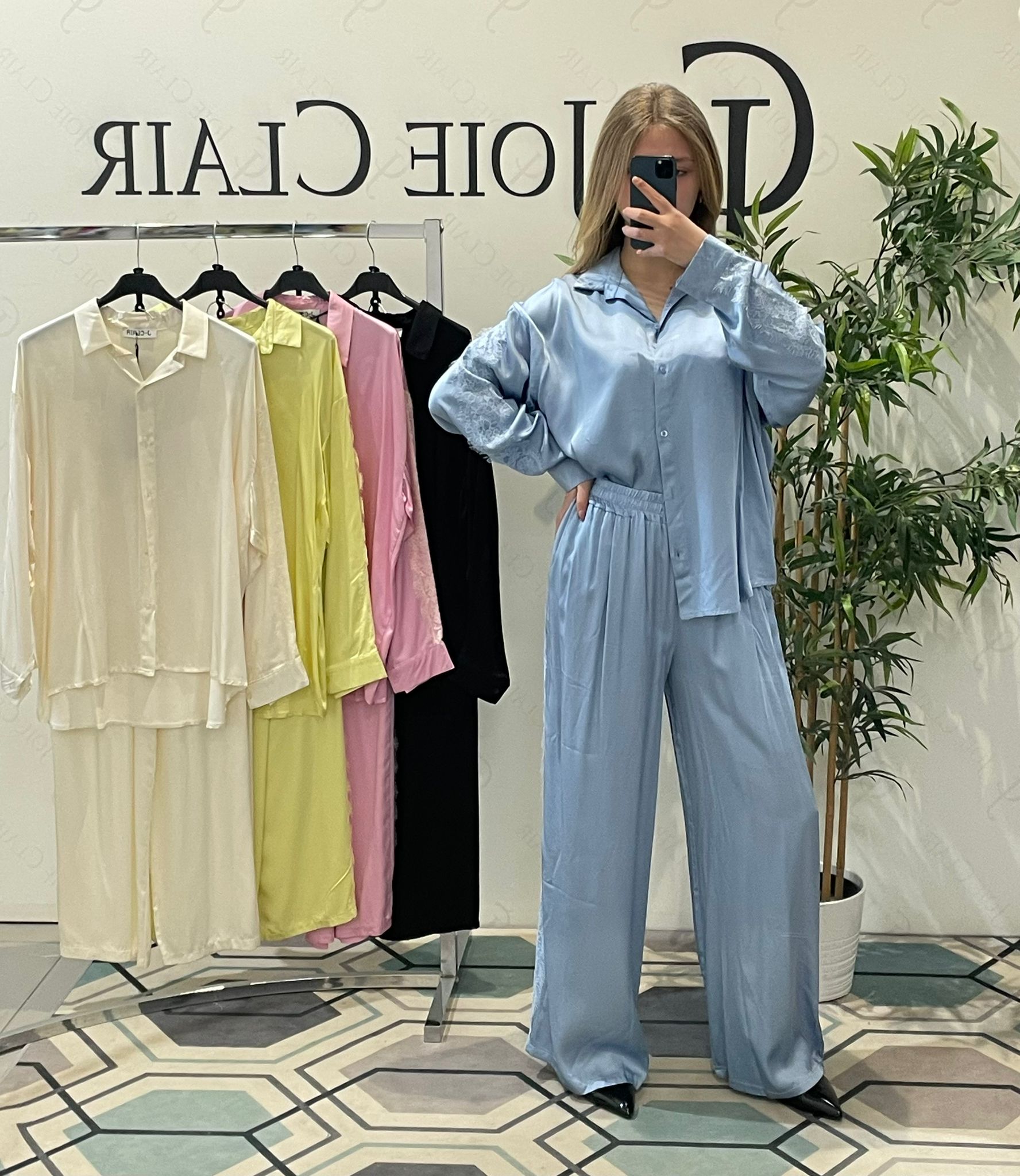 Фото Joie Clair (J-Clair)