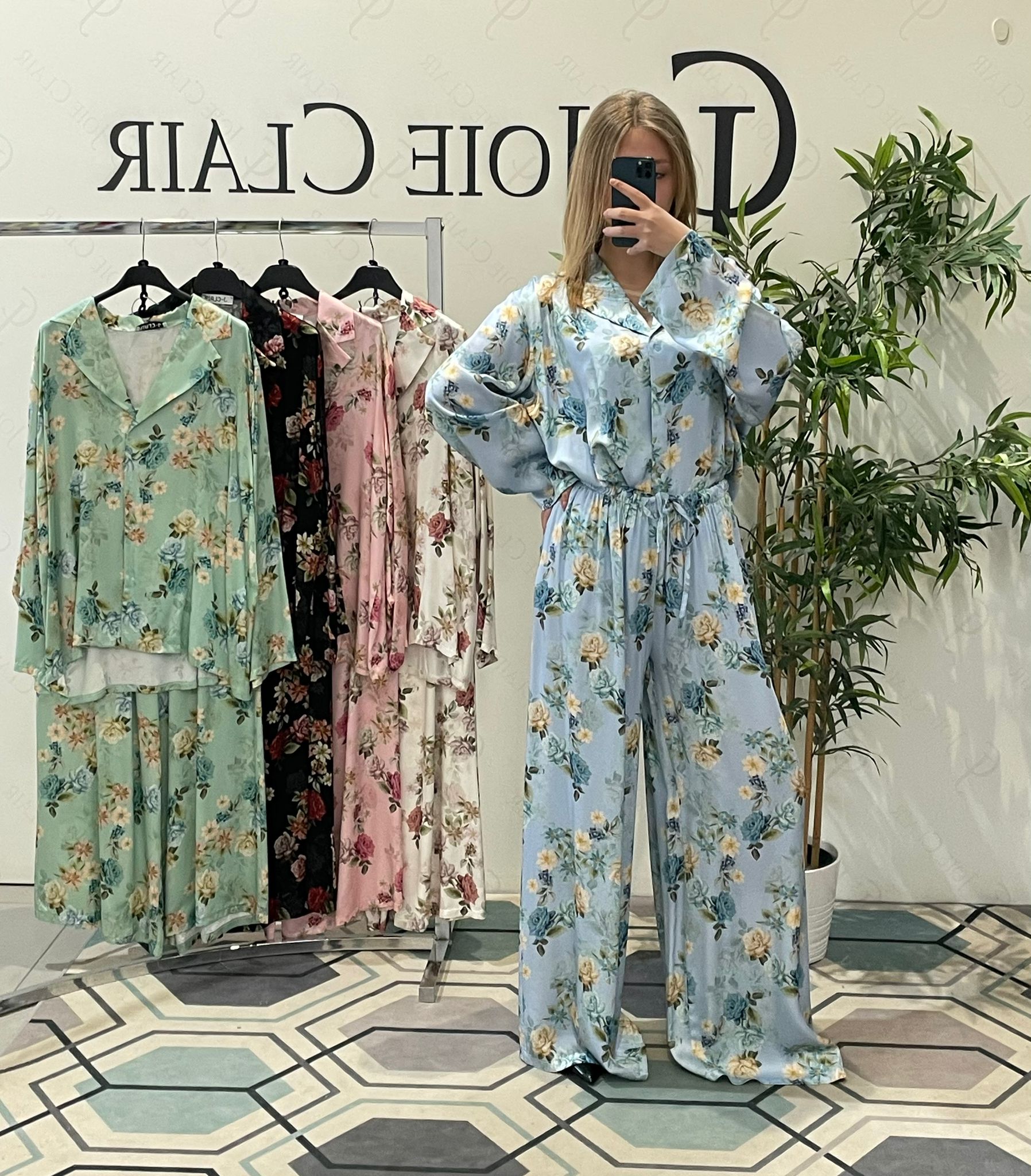 Фото Joie Clair (J-Clair)