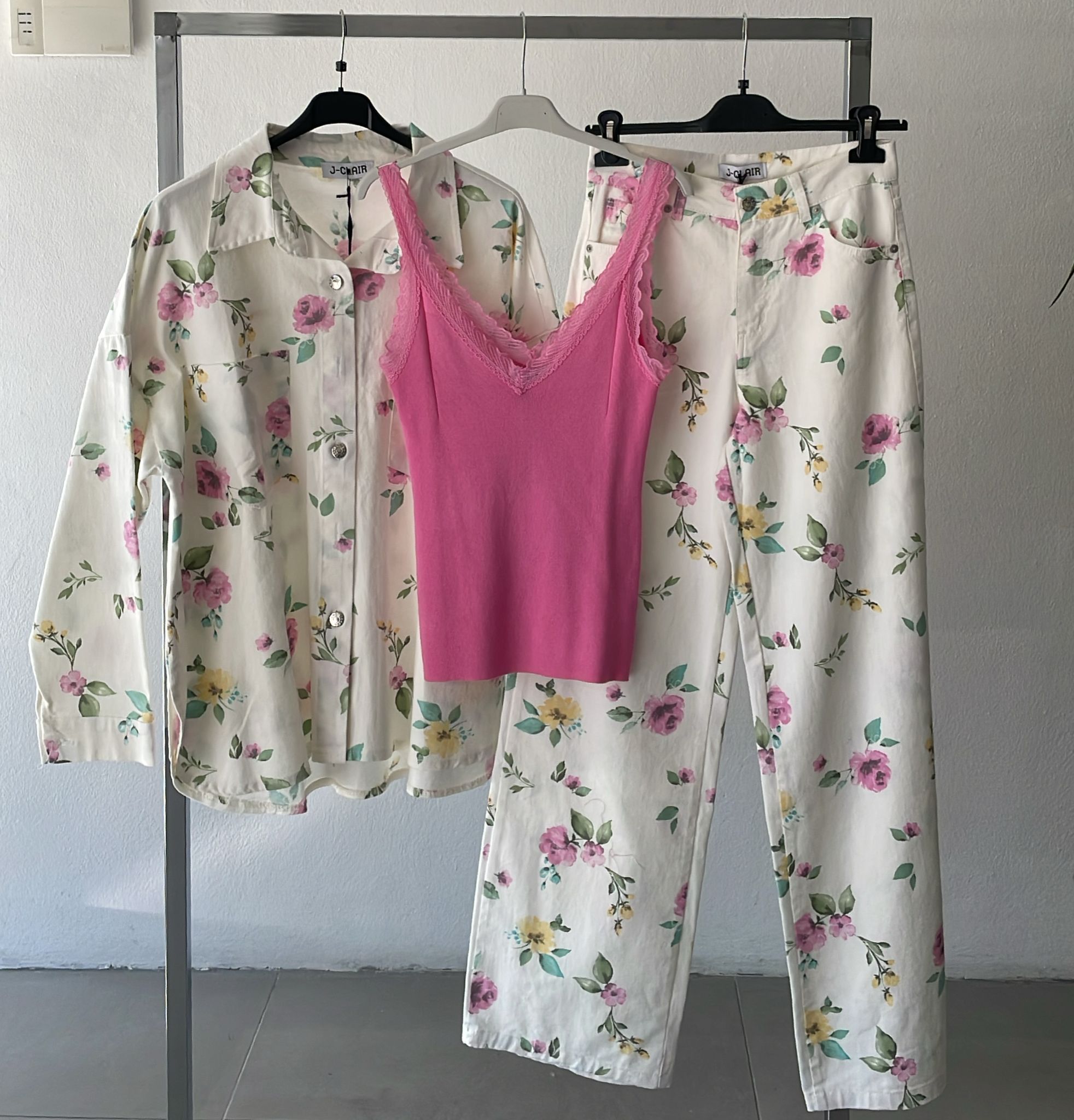 Фото Joie Clair (J-Clair)