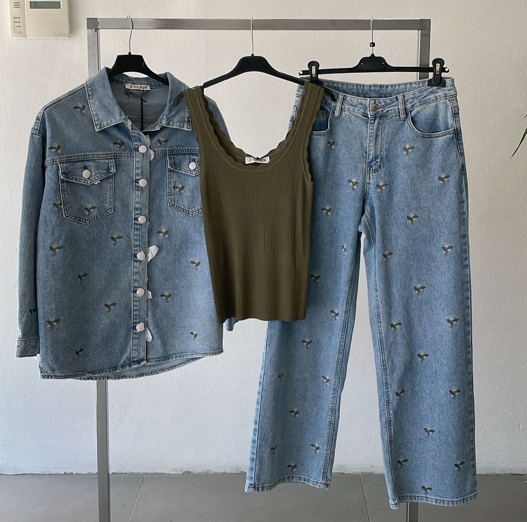 Фото Joie Clair (J-Clair)