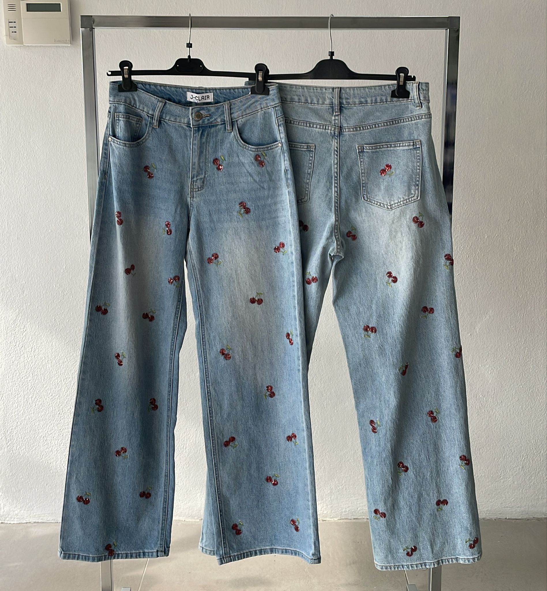 Фото Joie Clair (J-Clair)