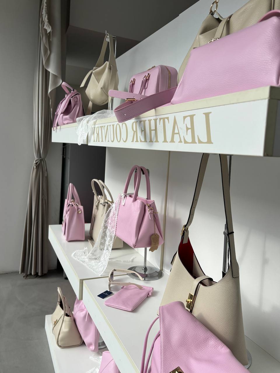 Фото Leather Country