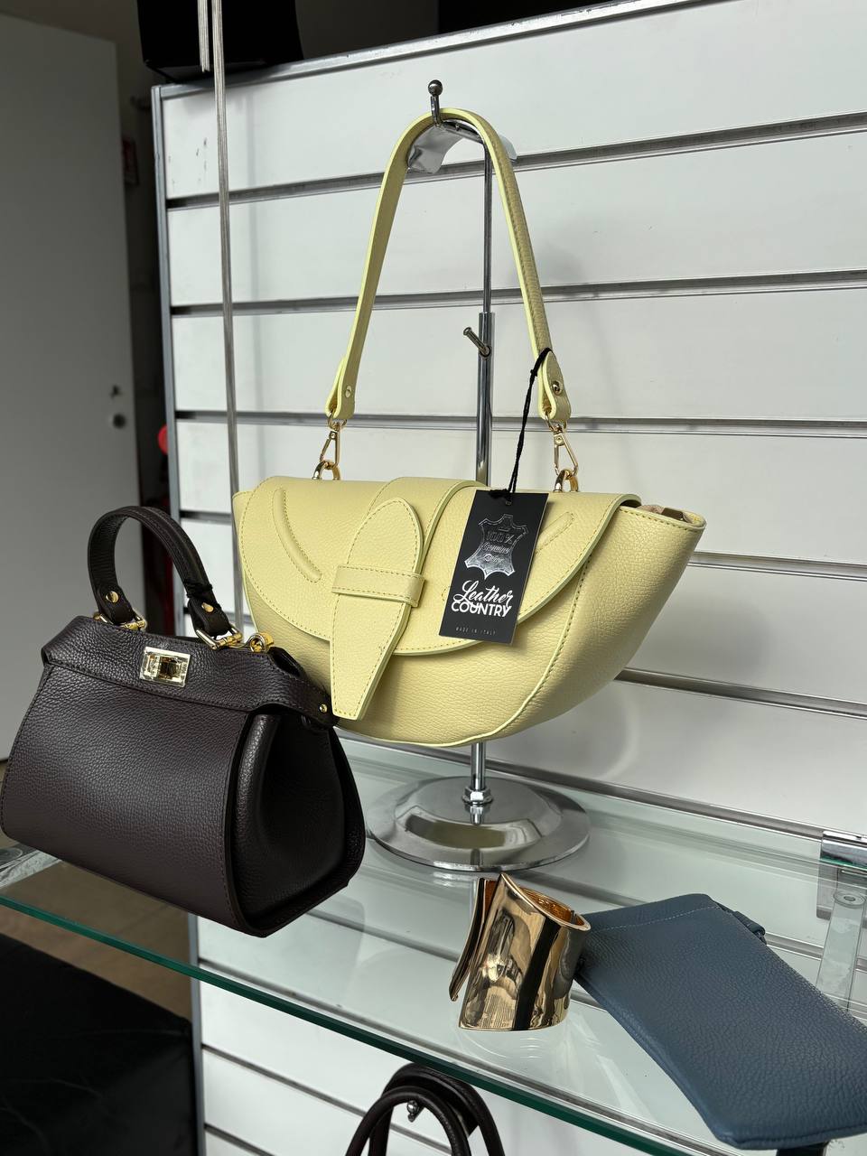 Фото Leather Country