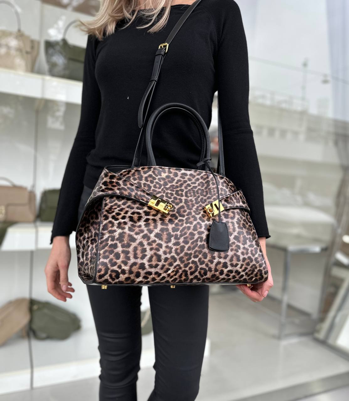 Фото Leather Country