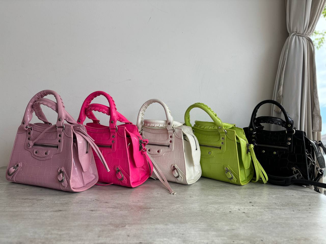 Фото Leather Country