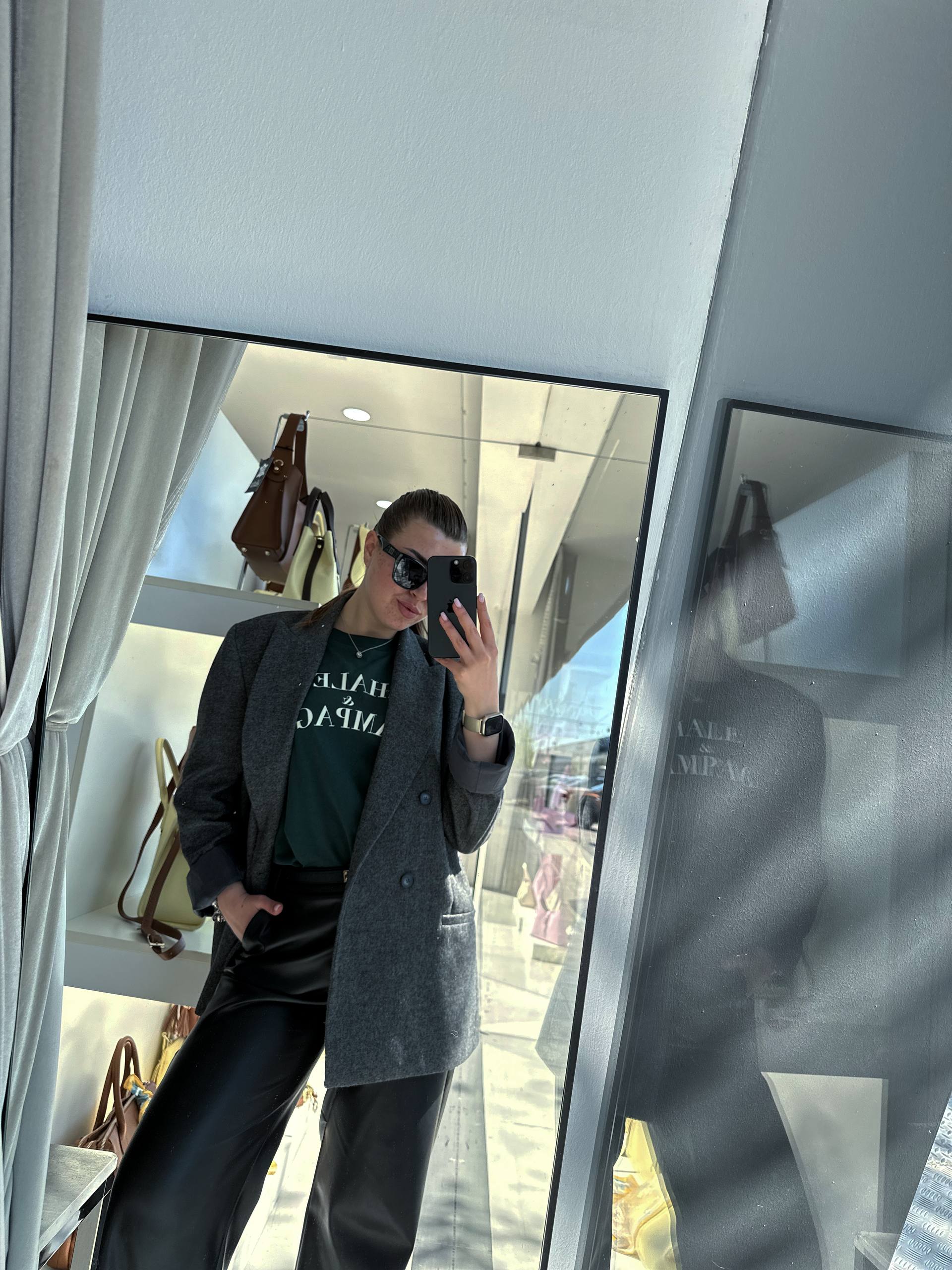 Фото Leather Country