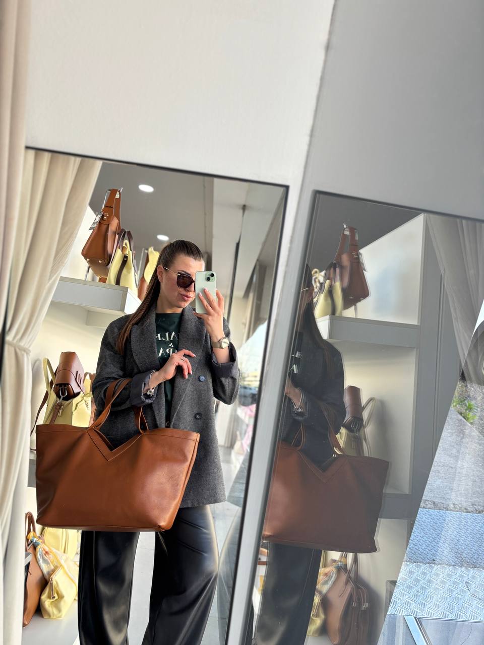 Фото Leather Country