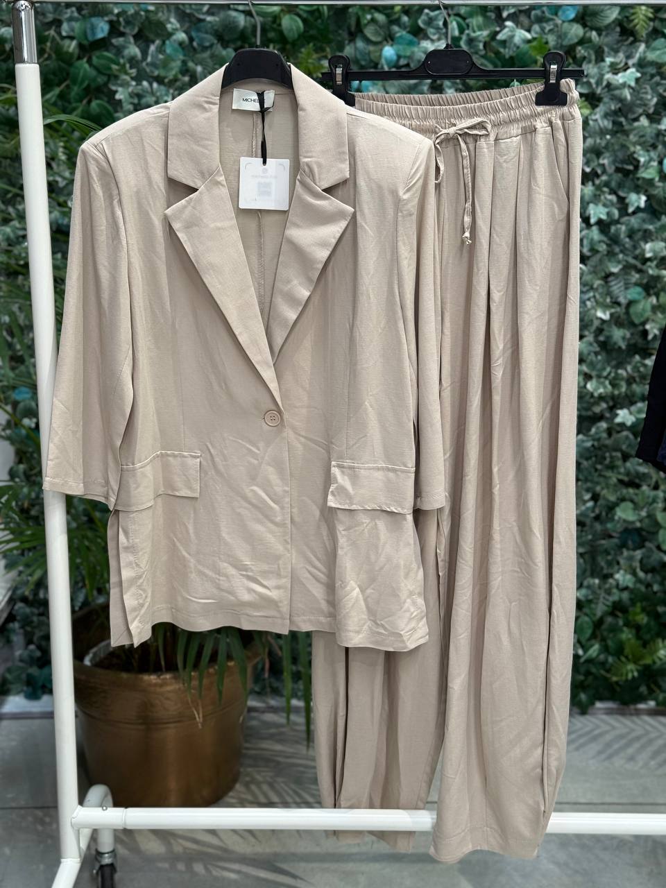 Фото Amelie Follies (Michelle)