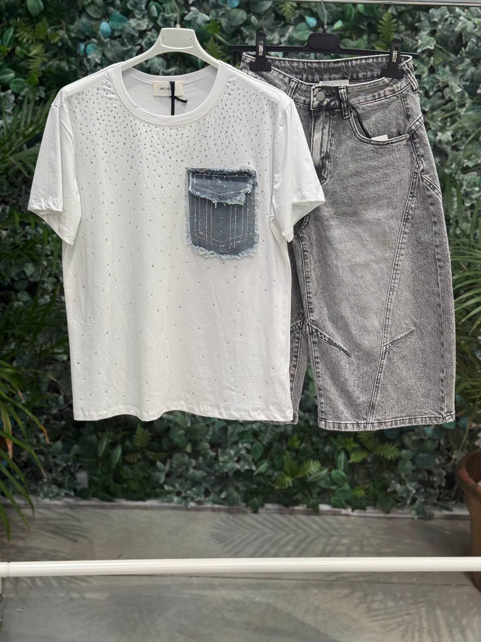 Amelie Follies (Michelle)