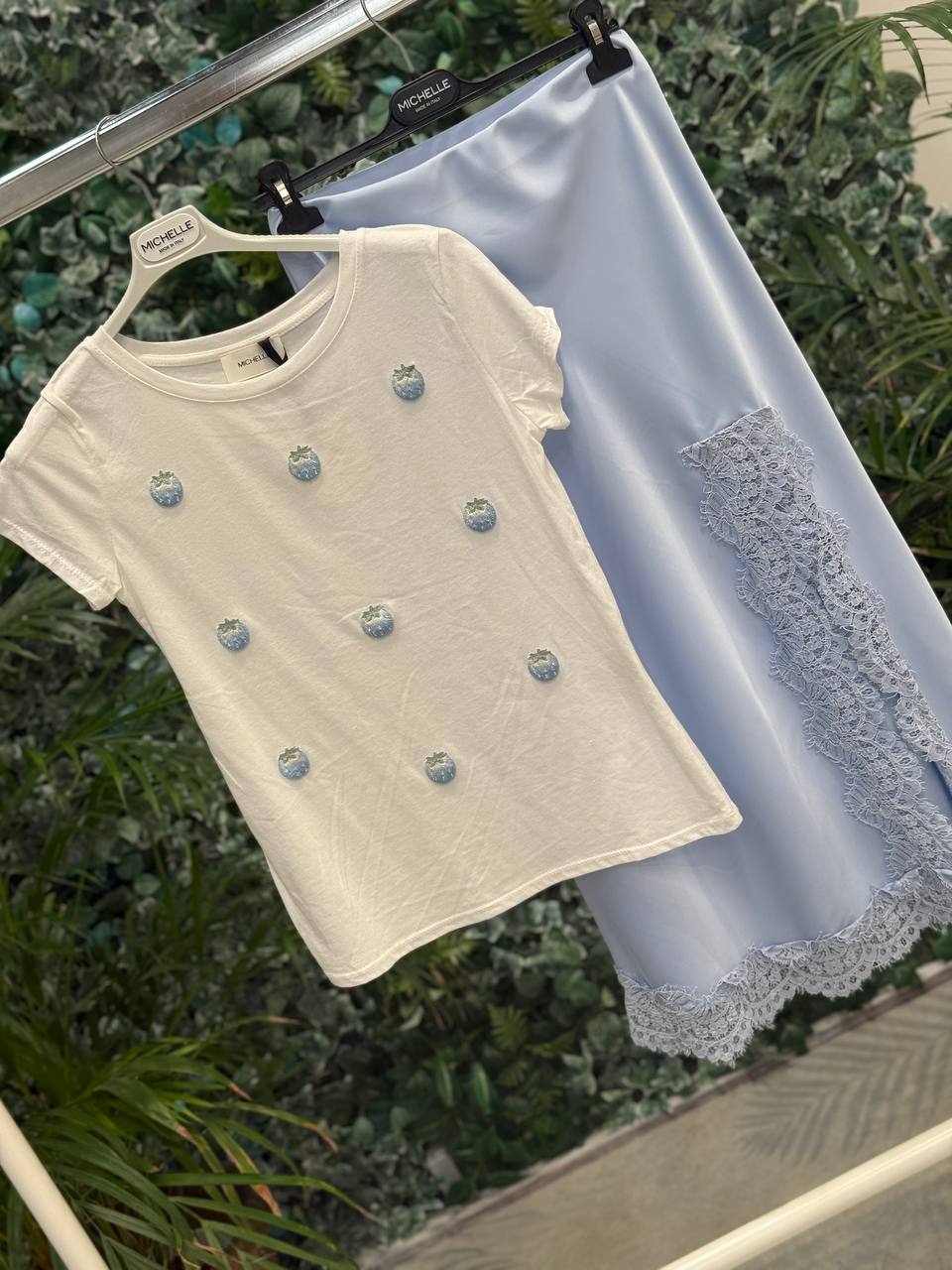 Amelie Follies (Michelle)