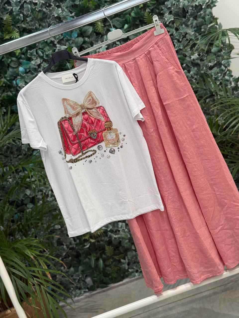 Amelie Follies (Michelle)