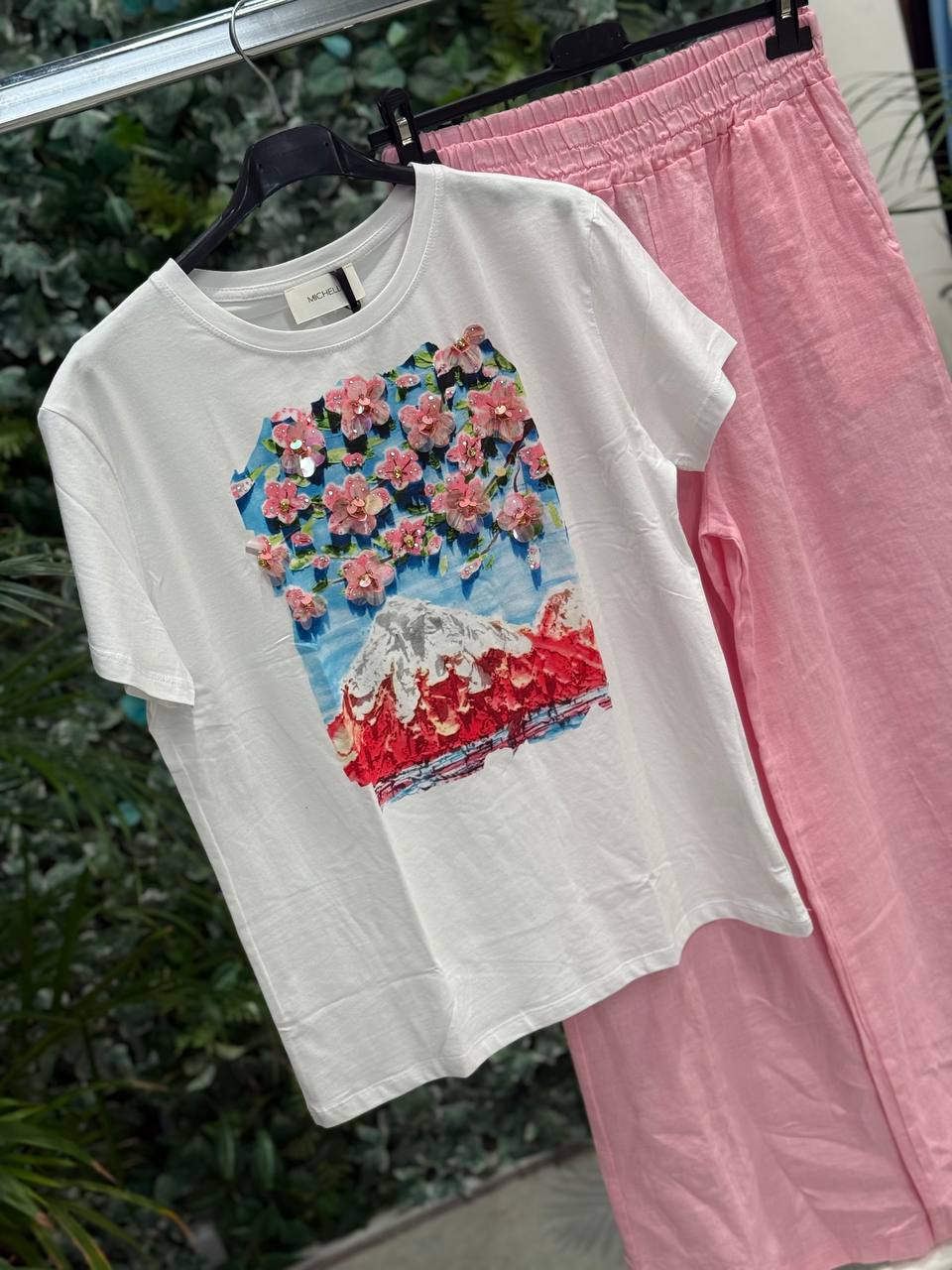 Amelie Follies (Michelle)