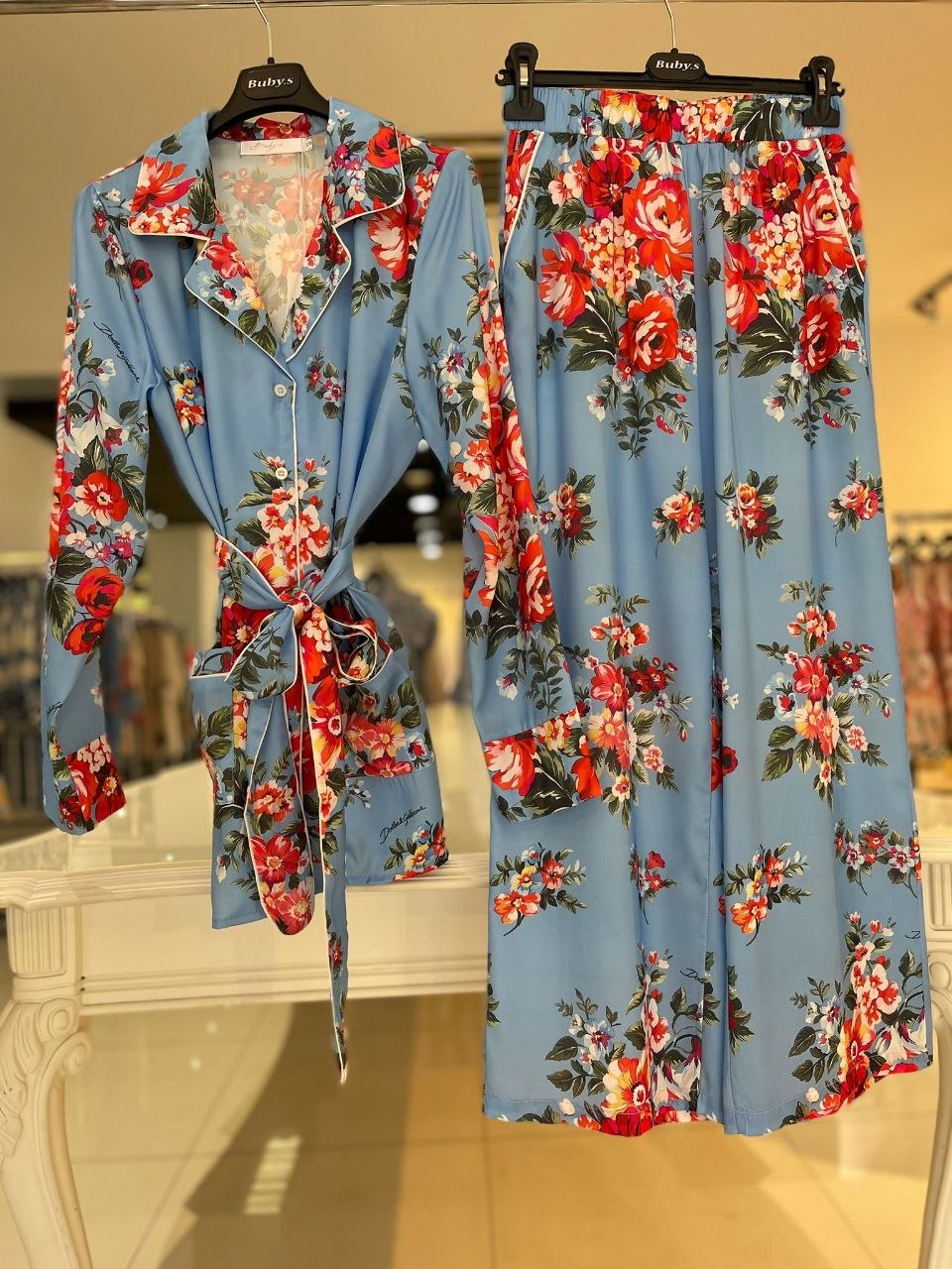 Фото Kitana (Rinascimento, Большие размеры)