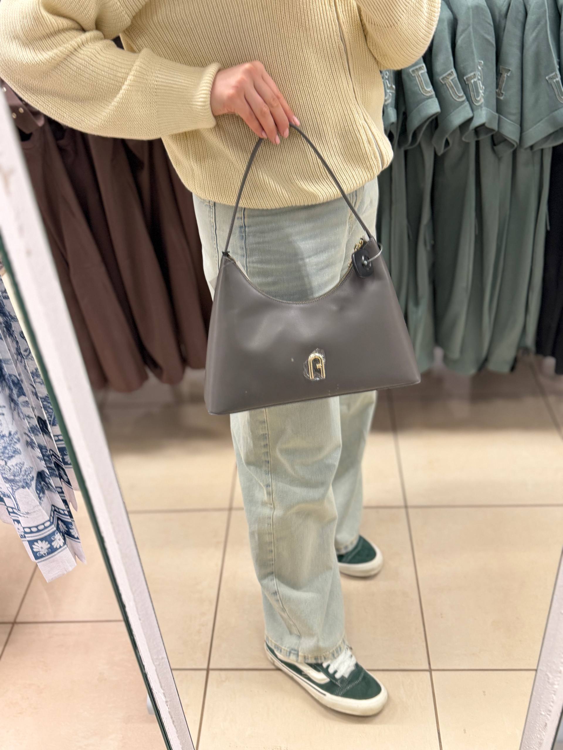 Итальянская одежда, бренд Outlet, арт. 74231016