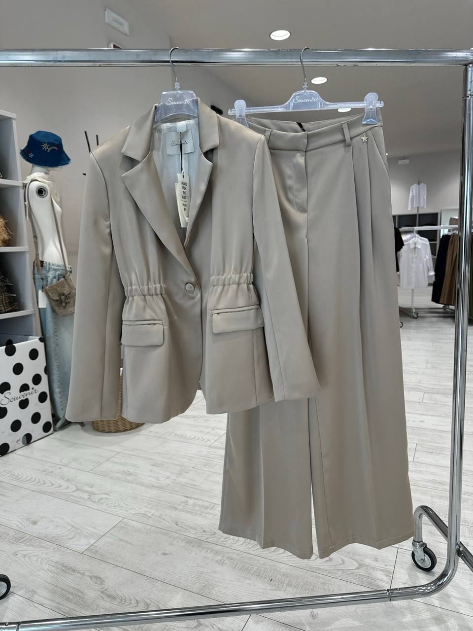 Итальянская одежда, бренд Souvenir, арт. 74238096