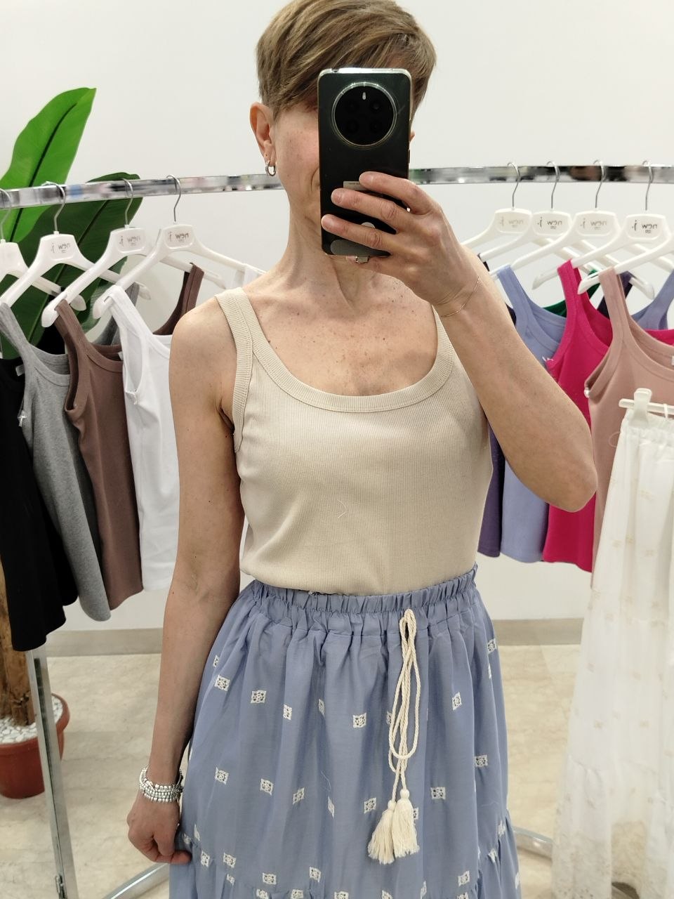 Фото New J