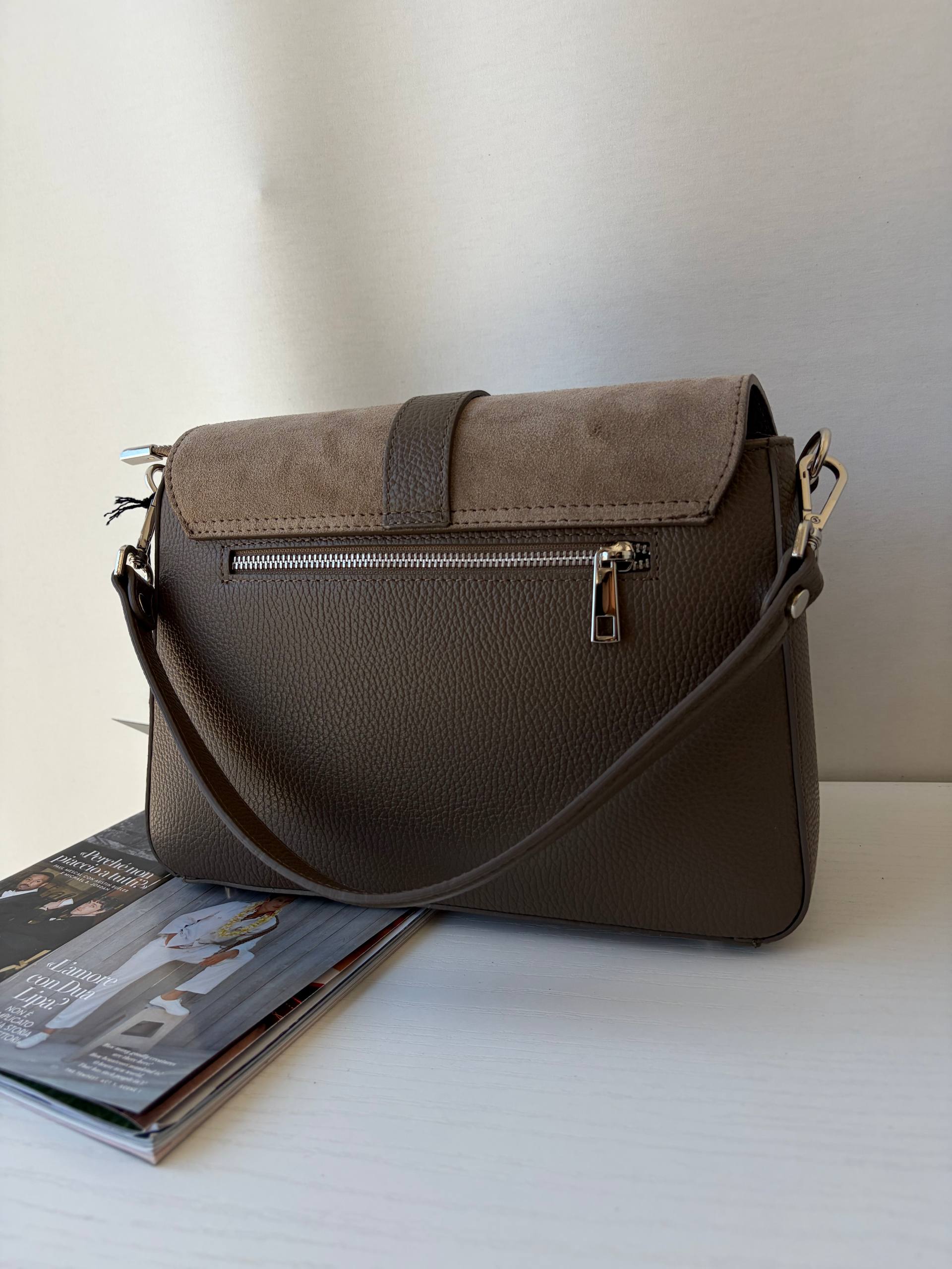 Фото Leather Country