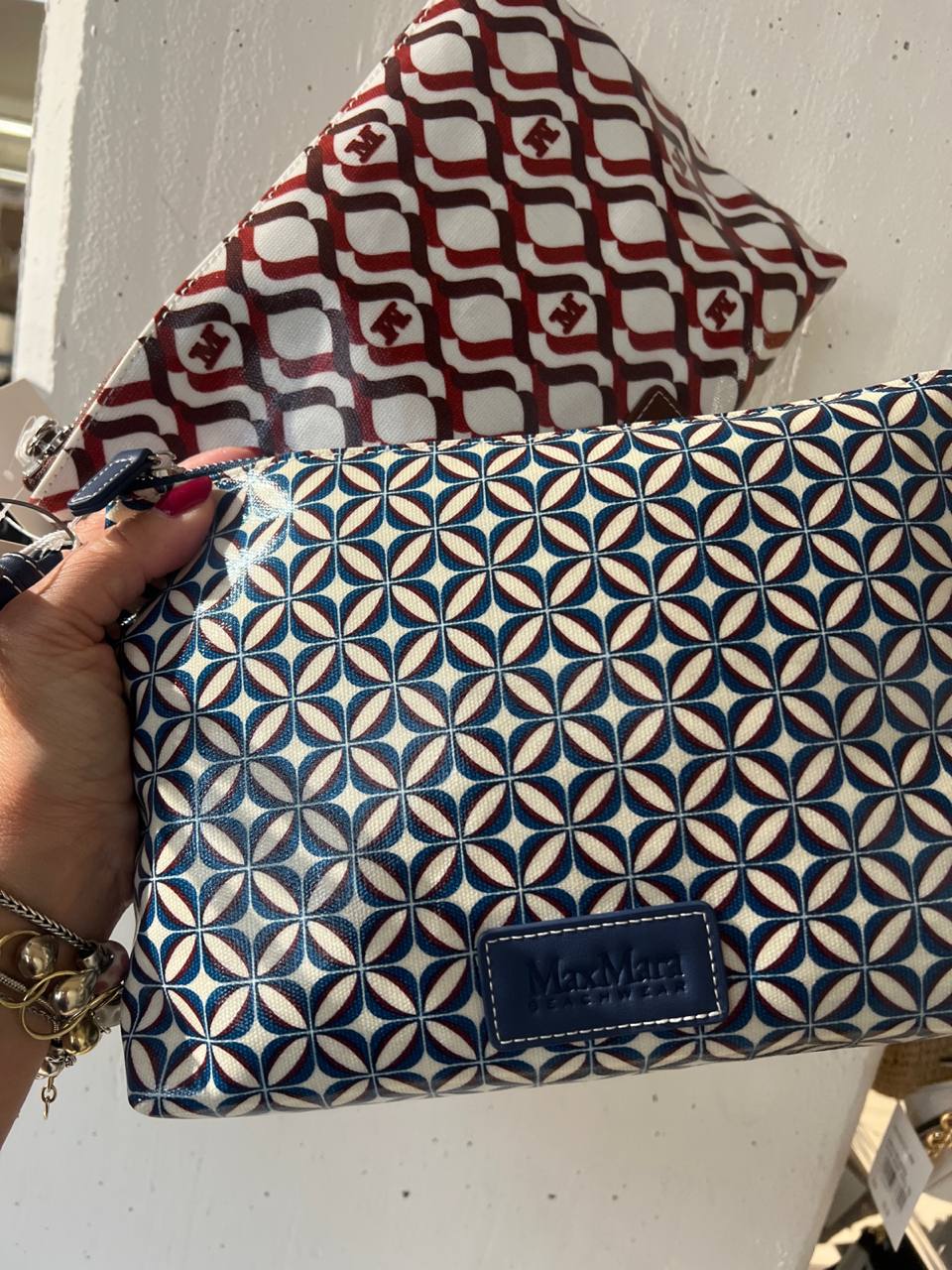 Итальянская одежда, бренд Outlet, арт. 74252407