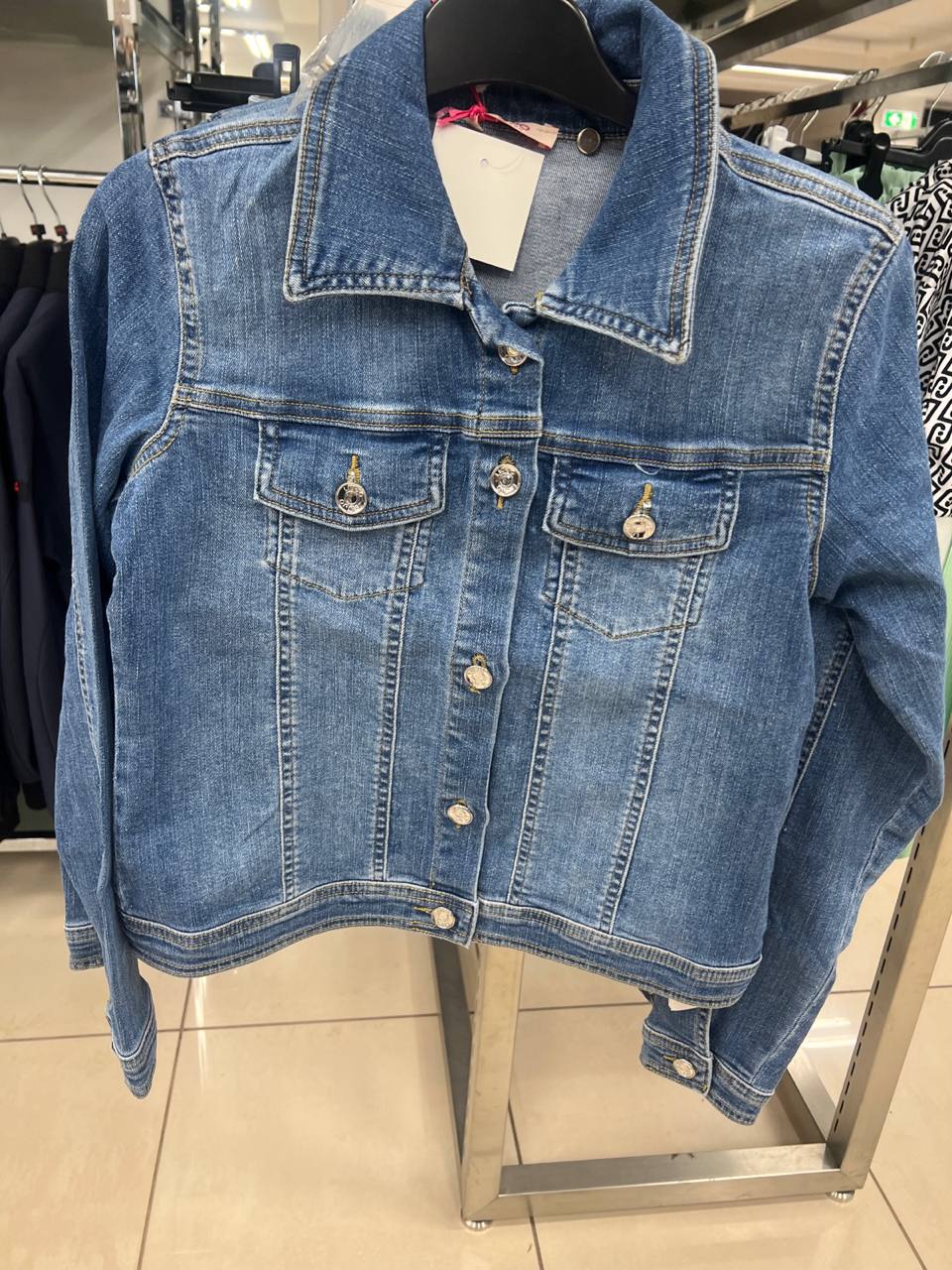 Итальянская одежда, бренд Outlet, арт. 74253211