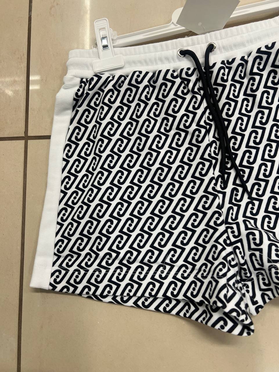 Фото Outlet