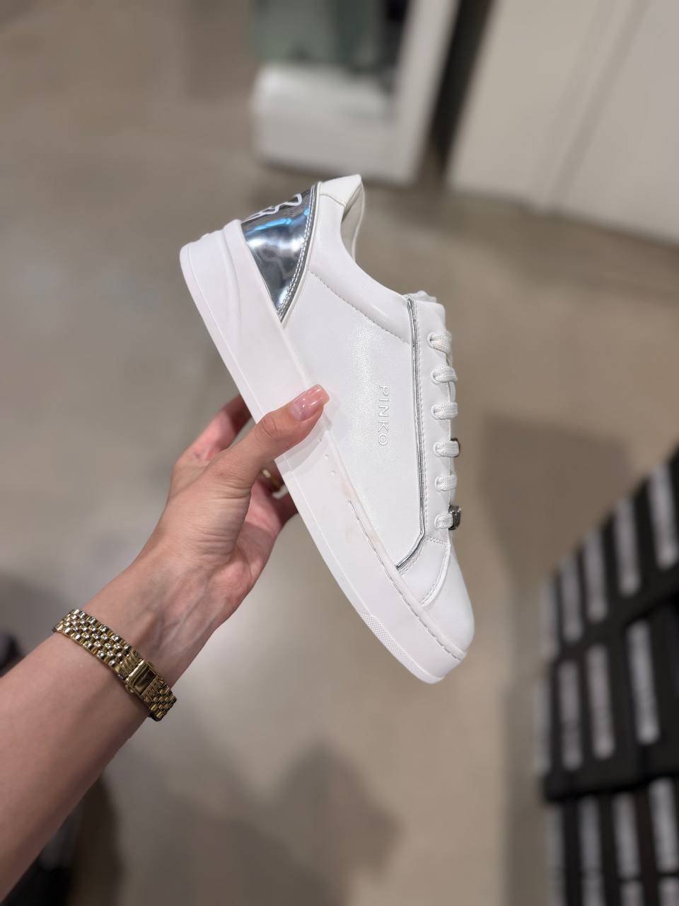 Фото Outlet