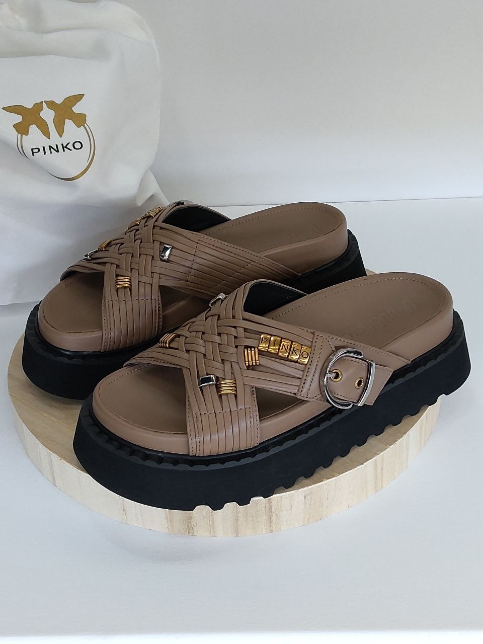 Фото Outlet