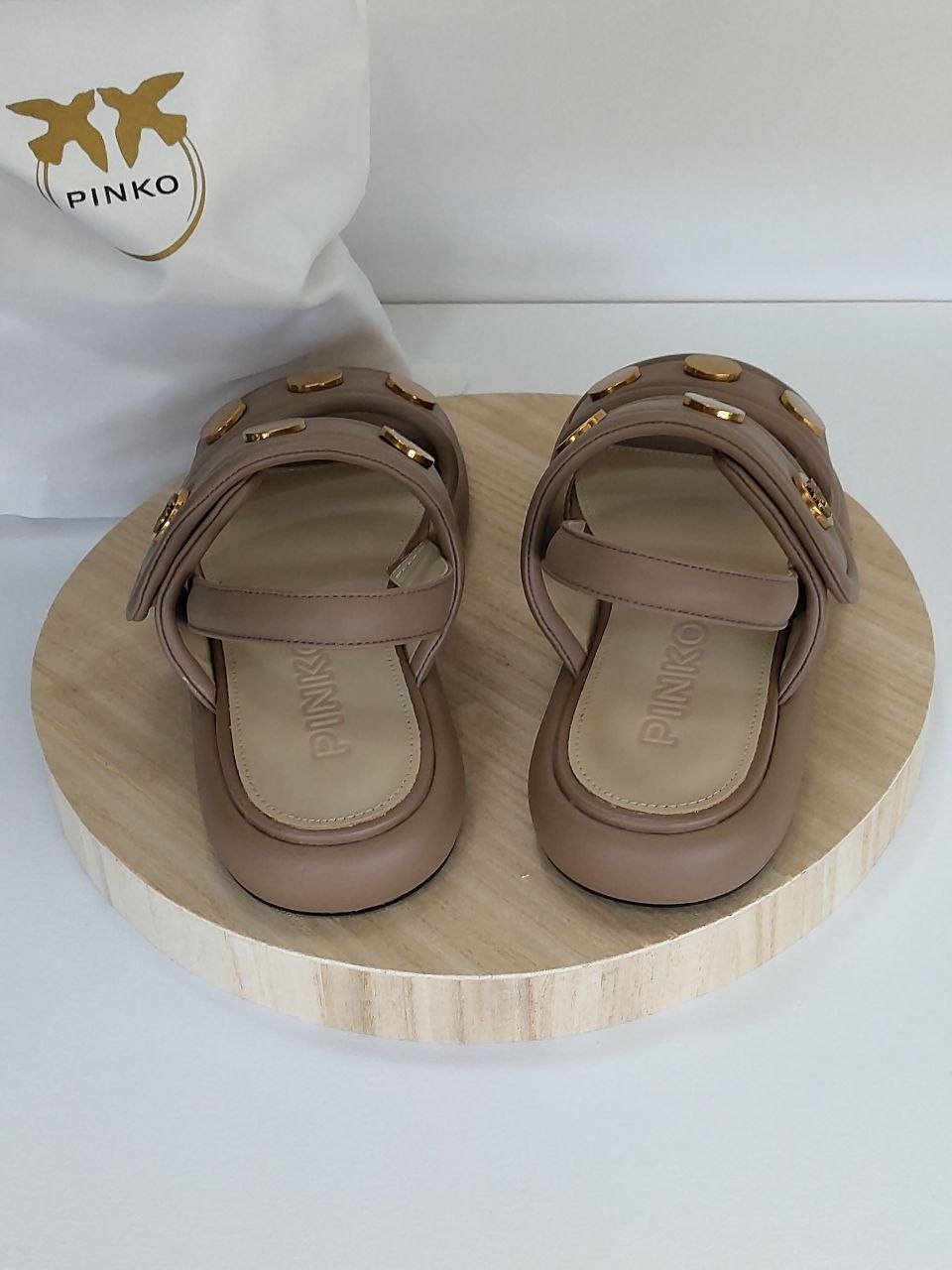 Фото Outlet