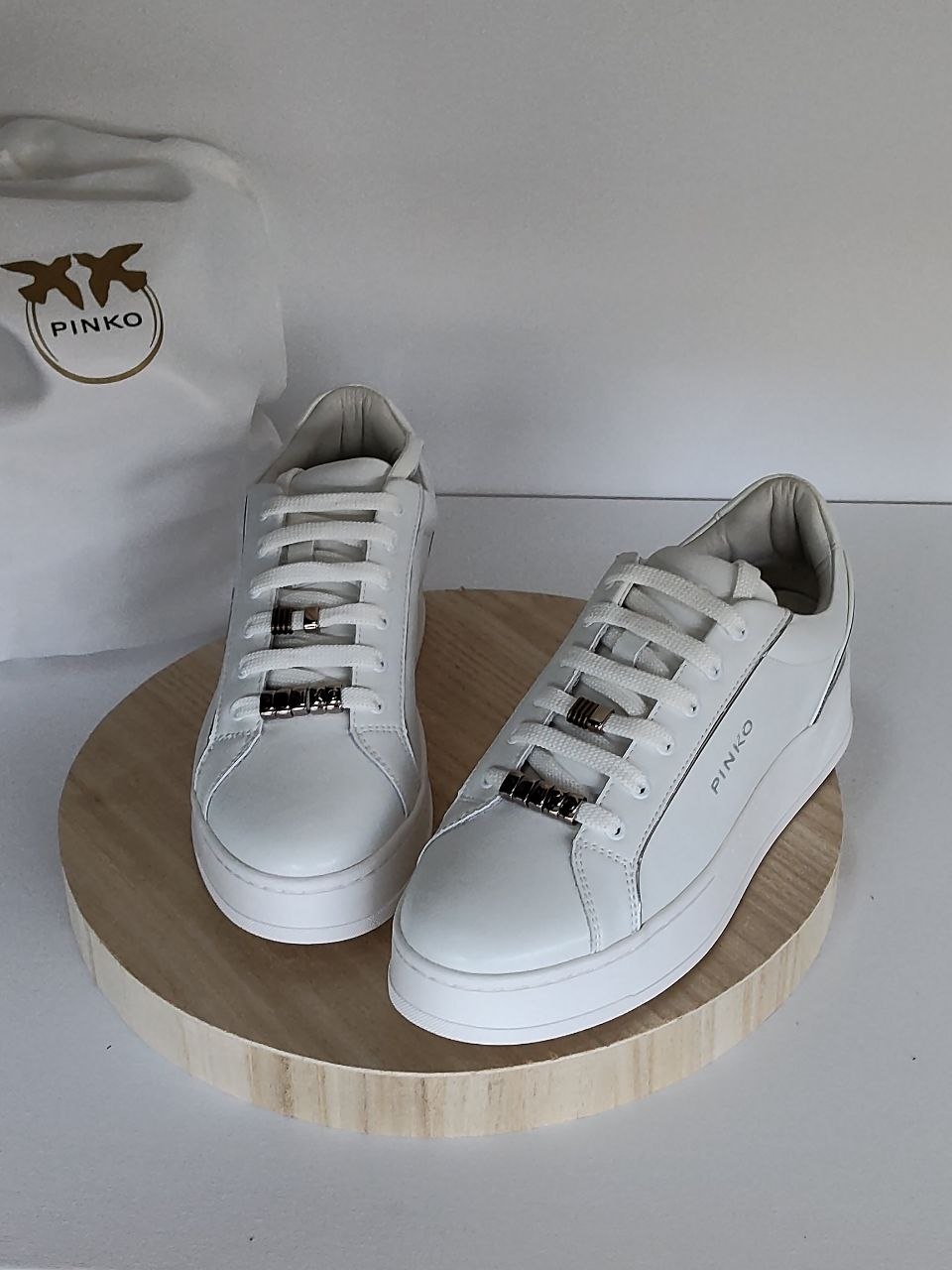 Фото Outlet