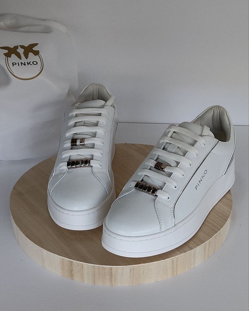 Фото Outlet