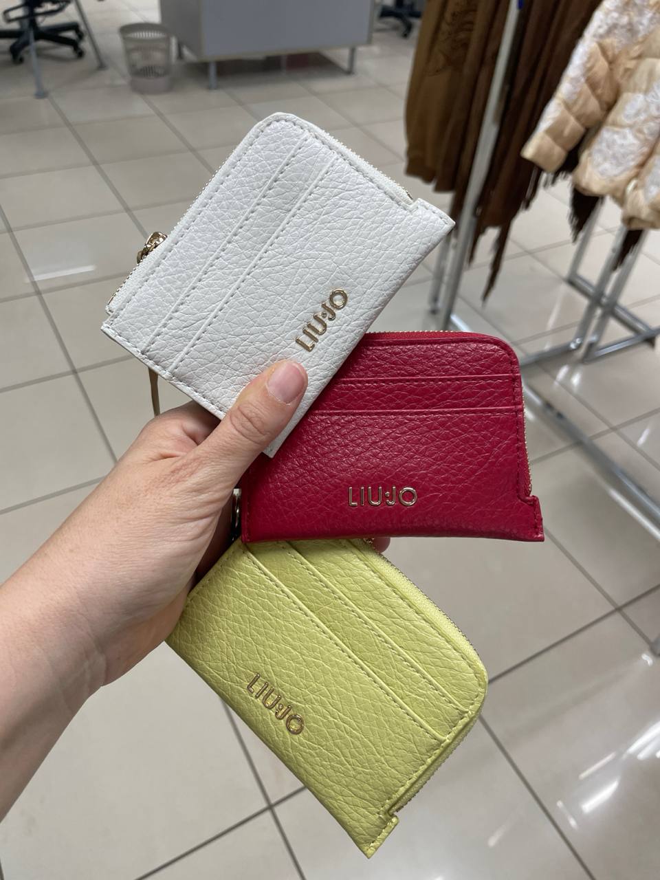 Итальянская одежда, бренд Outlet, арт. 74265694