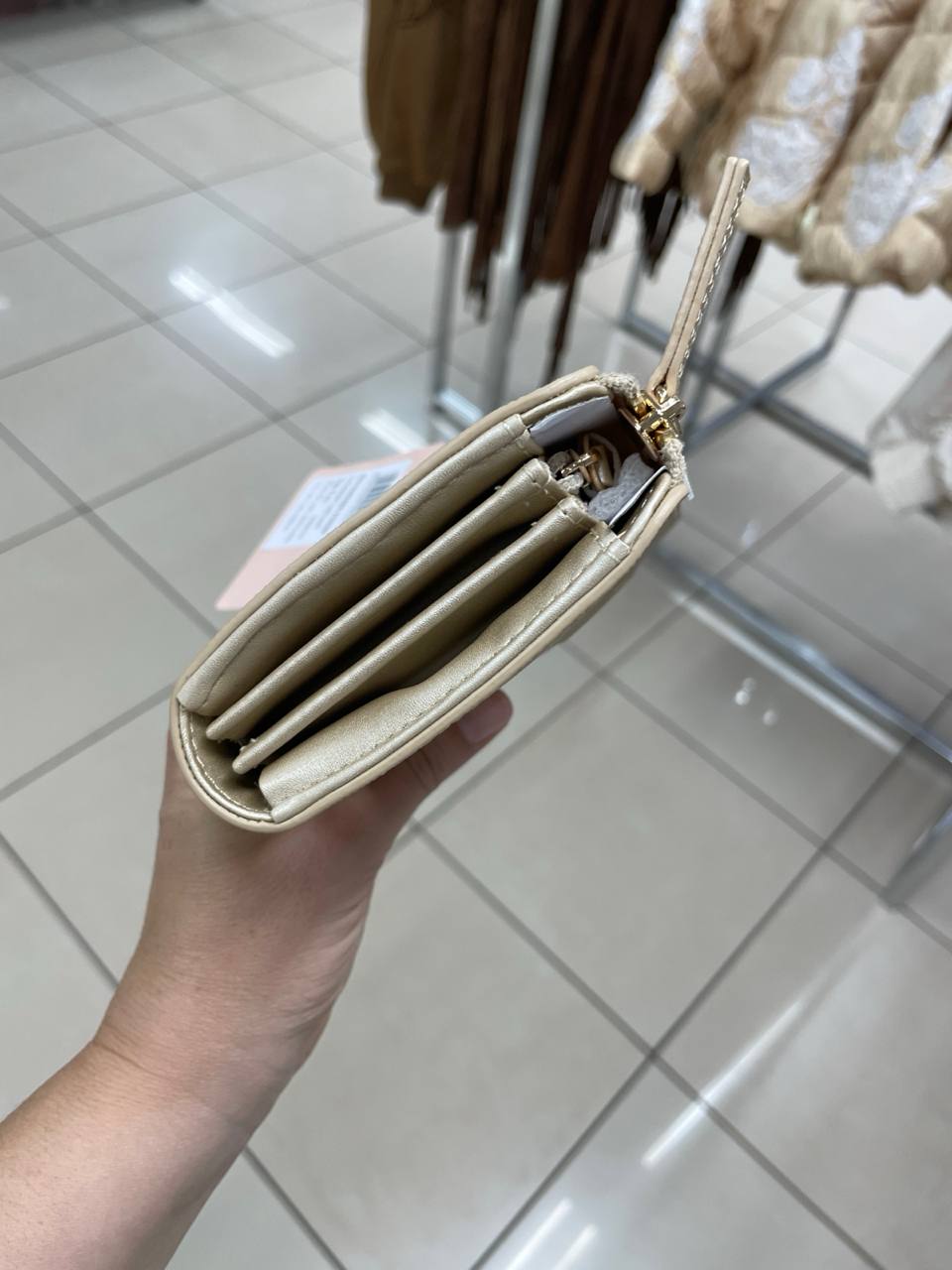 Итальянская одежда, бренд Outlet, арт. 74265783