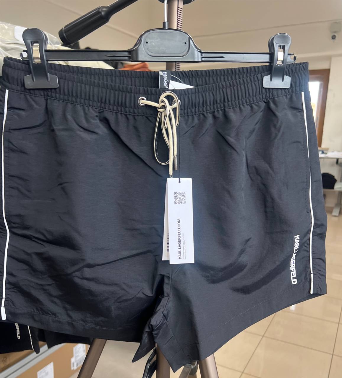 Итальянская одежда, бренд Outlet, арт. 74276111