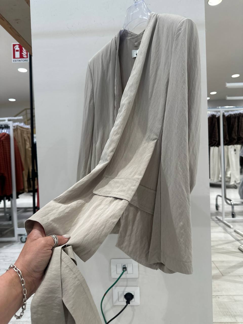 Итальянская одежда, бренд Souvenir, арт. 74253270