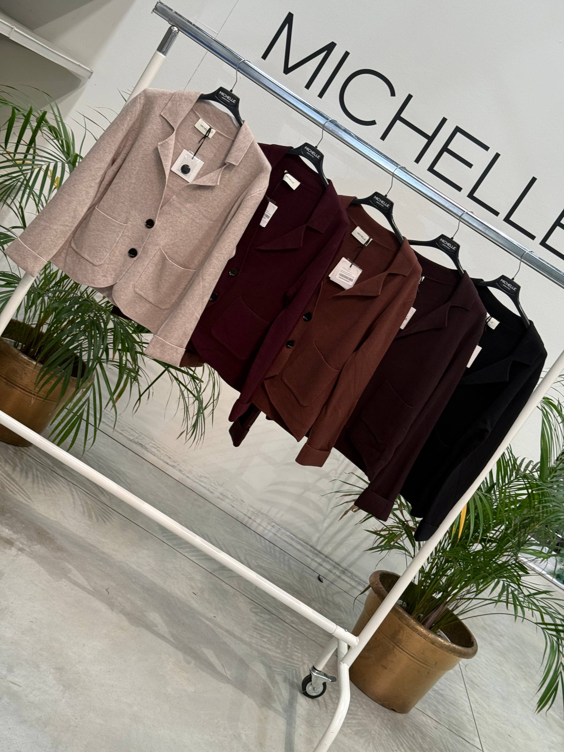 Итальянская одежда, бренд Amelie Follies (Michelle), арт. 74325811