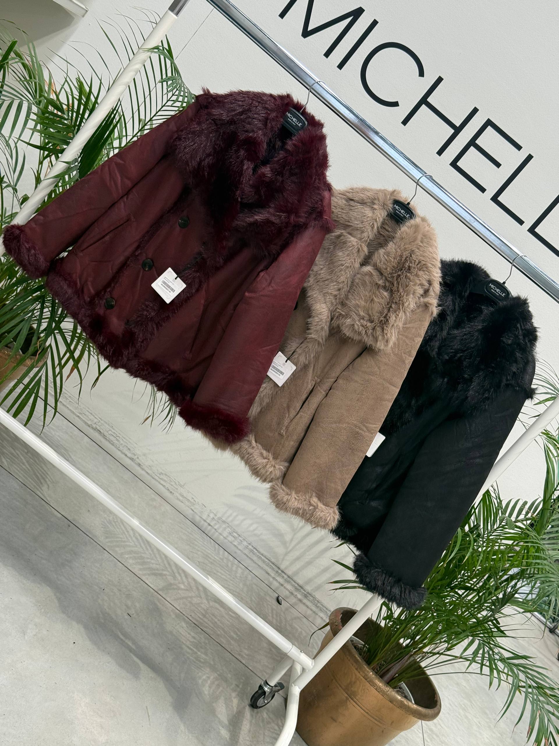 Итальянская одежда, бренд Amelie Follies (Michelle), арт. 74329054