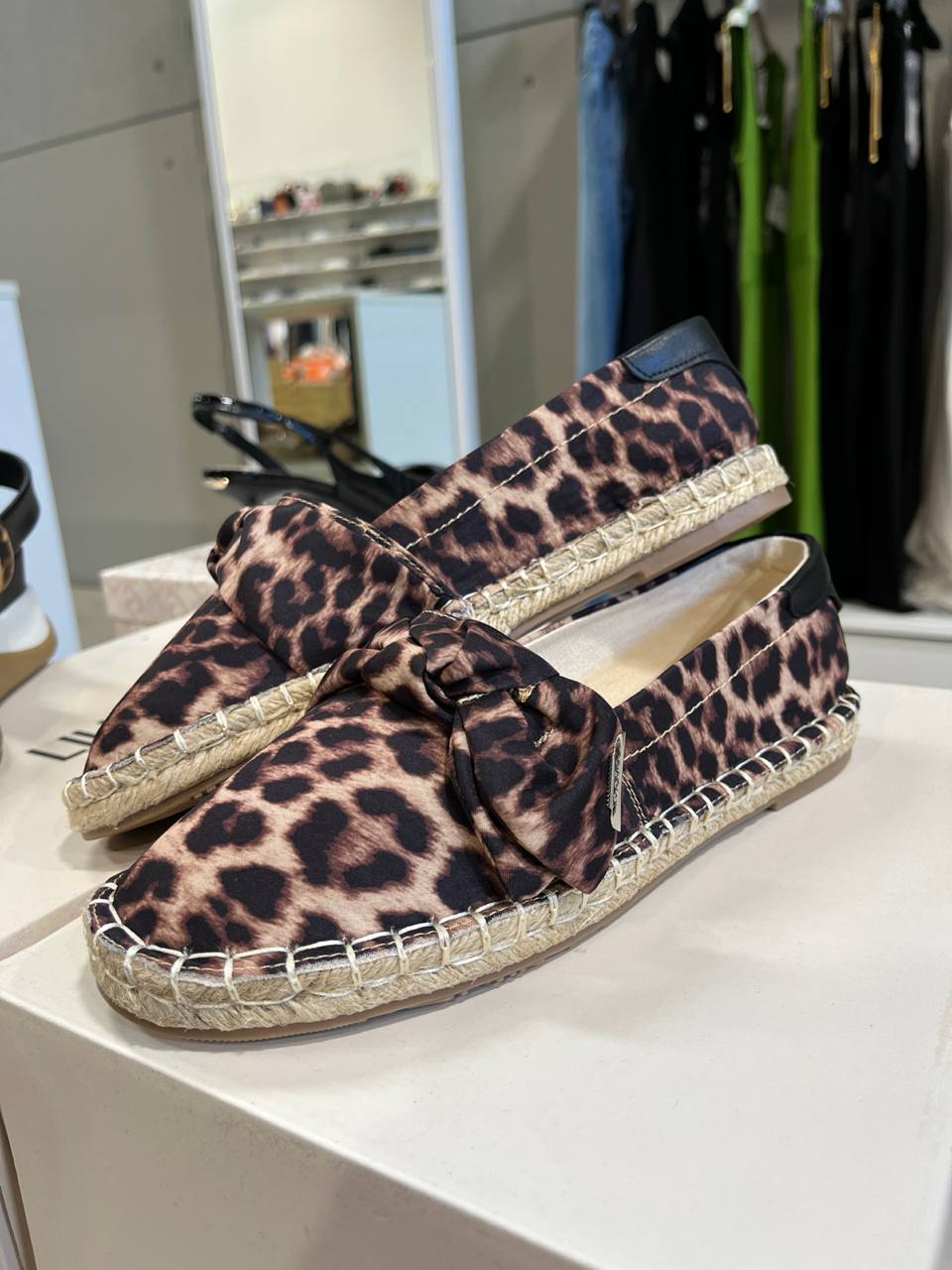 Фото Outlet