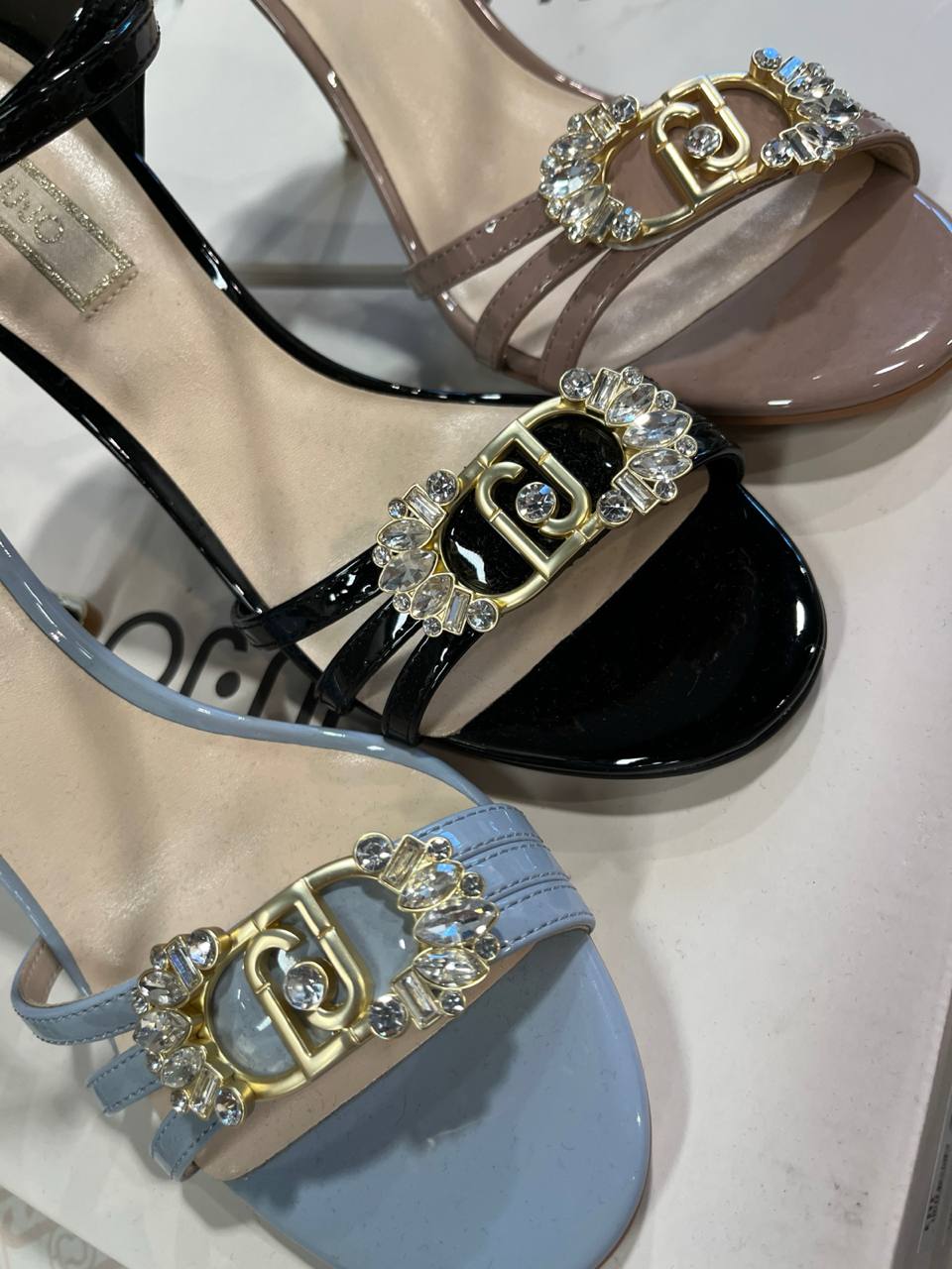 Итальянская одежда, бренд Outlet, арт. 74312412