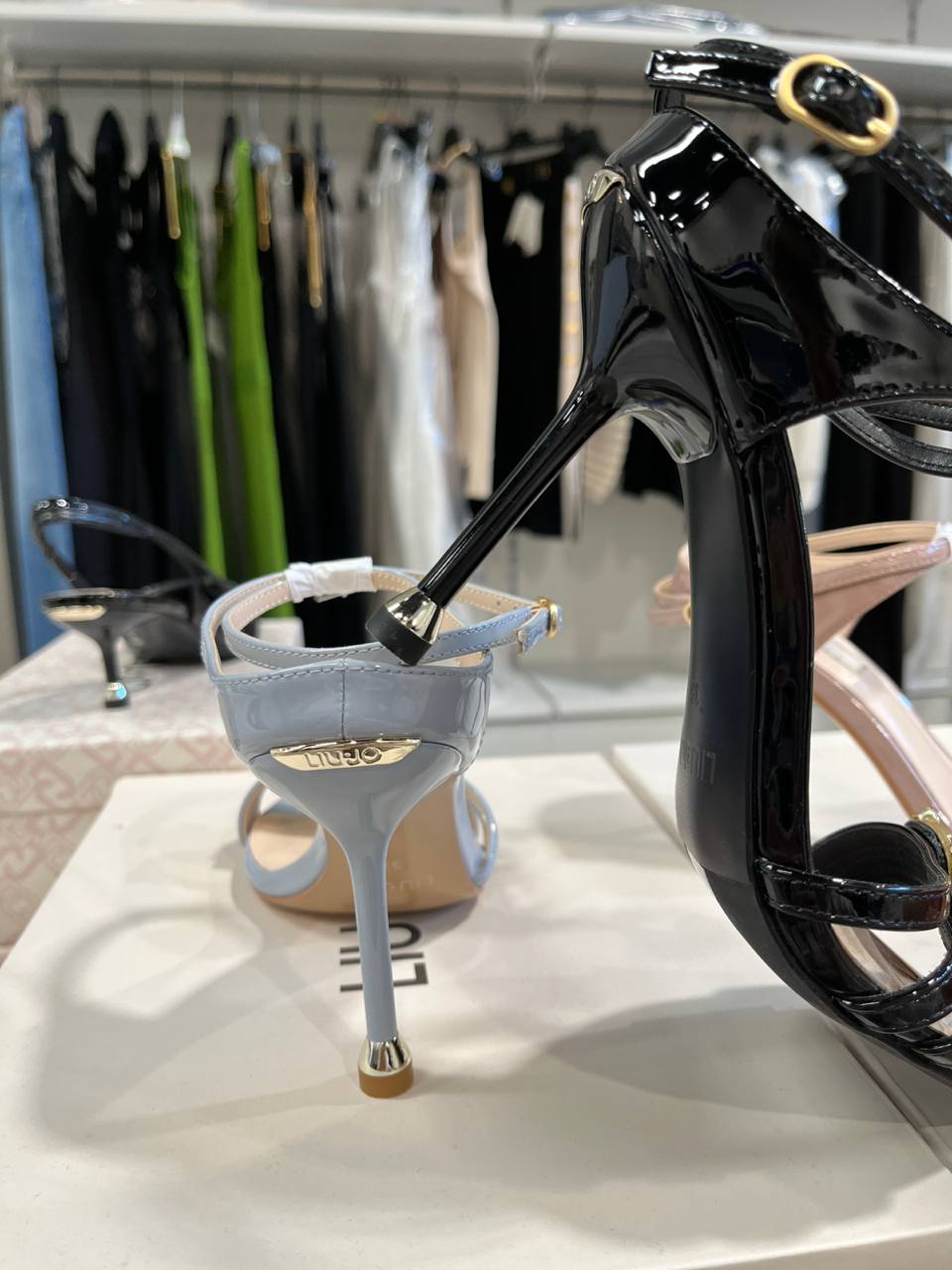 Итальянская одежда, бренд Outlet, арт. 74312414