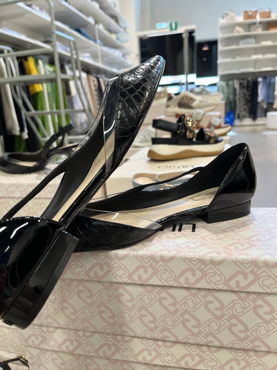Фото Outlet