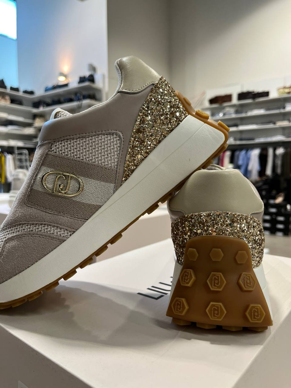 Итальянская одежда, бренд Outlet, арт. 74312433