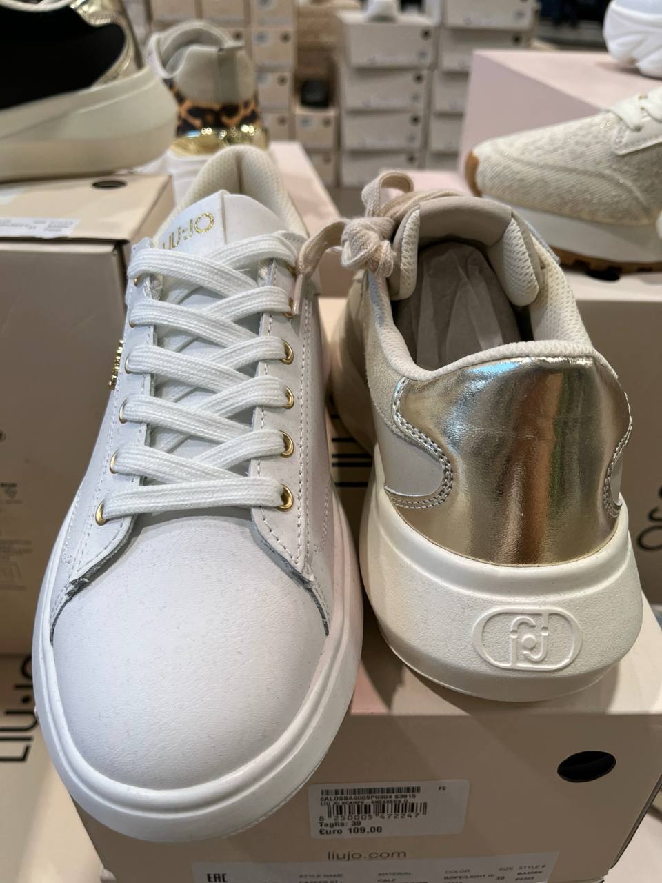 Фото Outlet